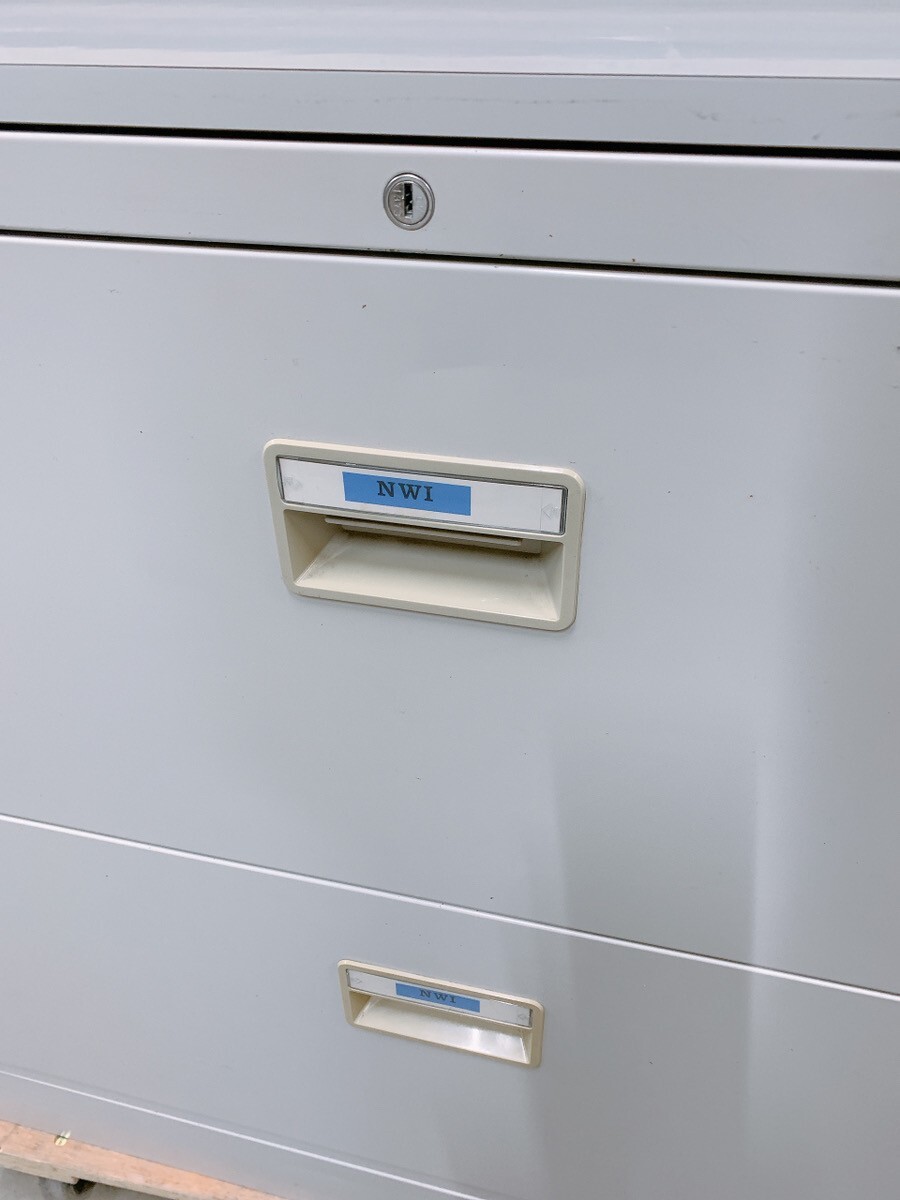 中古 okamura 2段ラテラル書庫 鍵欠品 W900×D450×H820mm ローキャビネット 収納 書庫 オフィス家具 引取歓迎 茨城県 1111か3 K 家_画像3