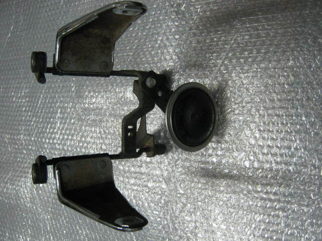 CB750K RC01 ヘッドライトステー 純正品_画像1