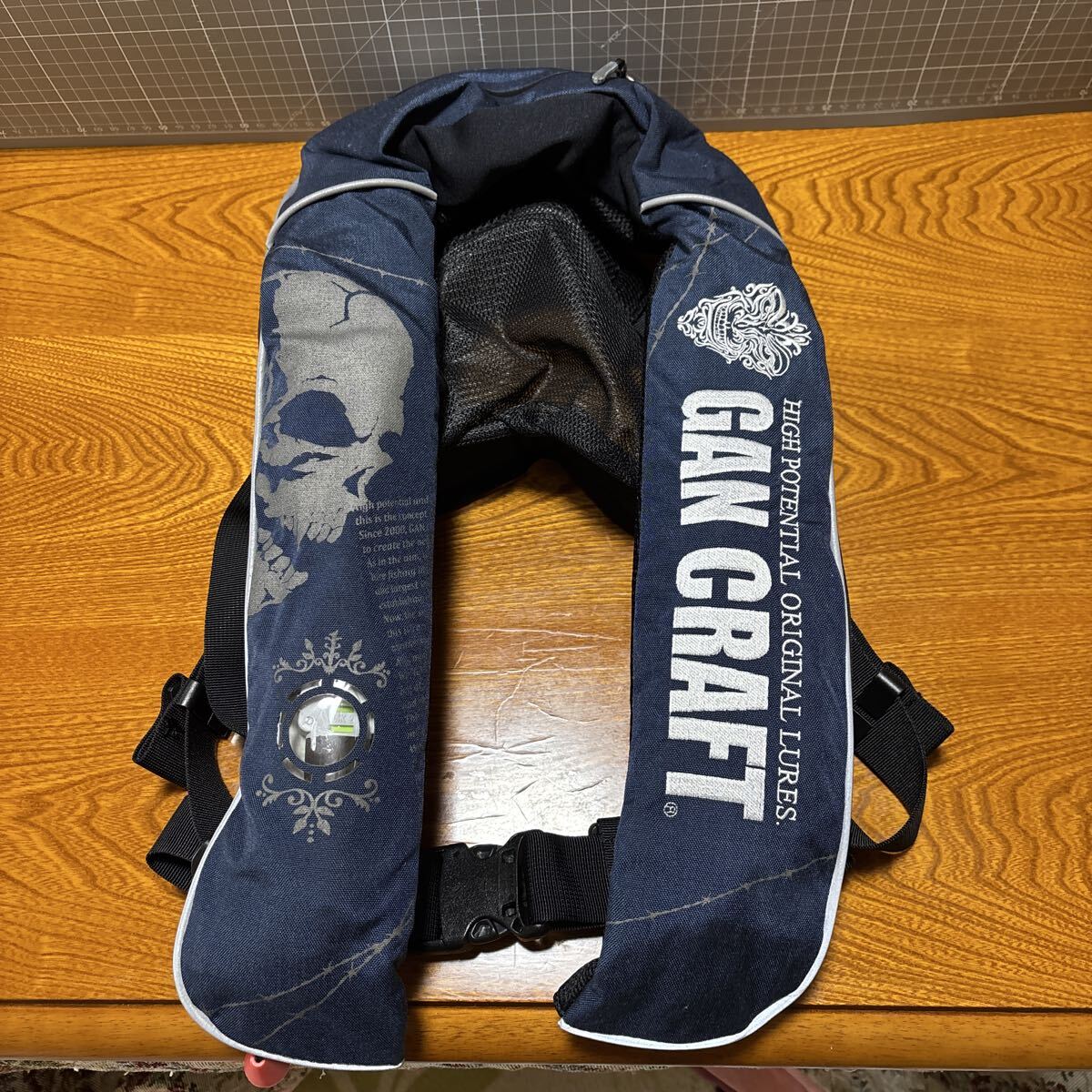 ライフジャケット 自動膨張式_画像1