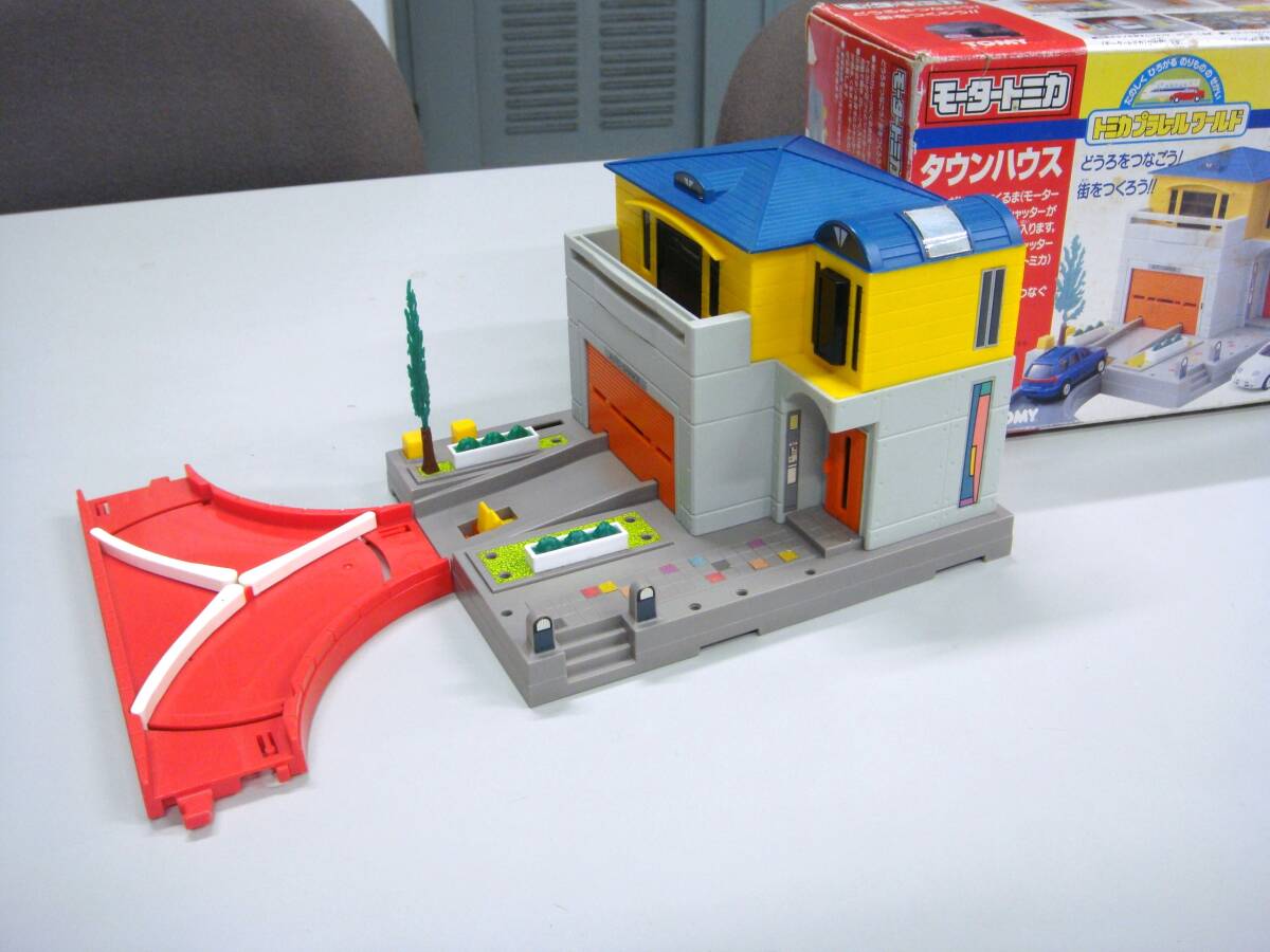 モータートミカ　タウンハウス　D-13　B/Oトミカ_画像3