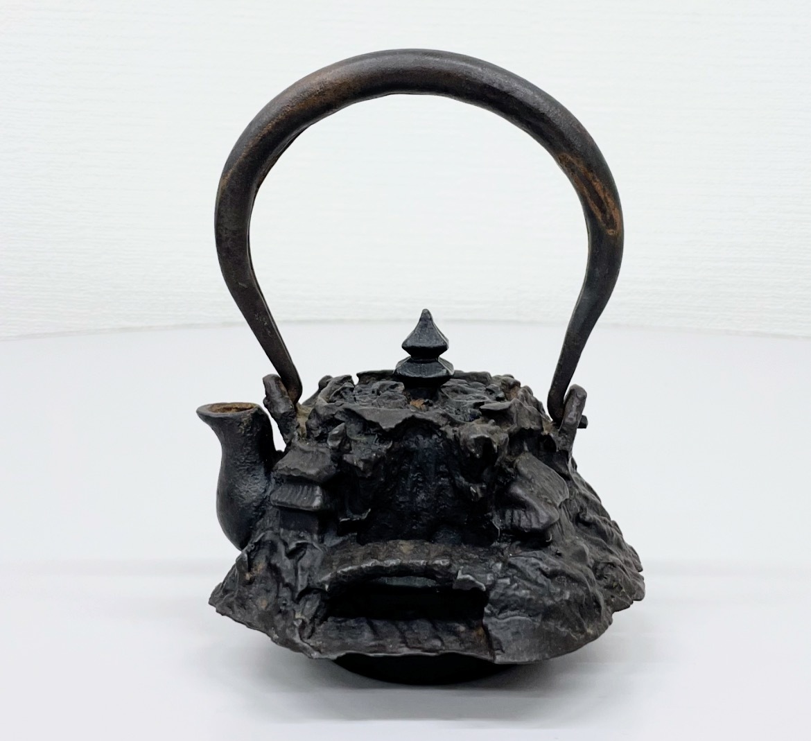 小鉄瓶 山水盛上鉄瓶 古鉄瓶 時代鉄瓶 小ぶり / 茶道具 / 煎茶道具_画像1