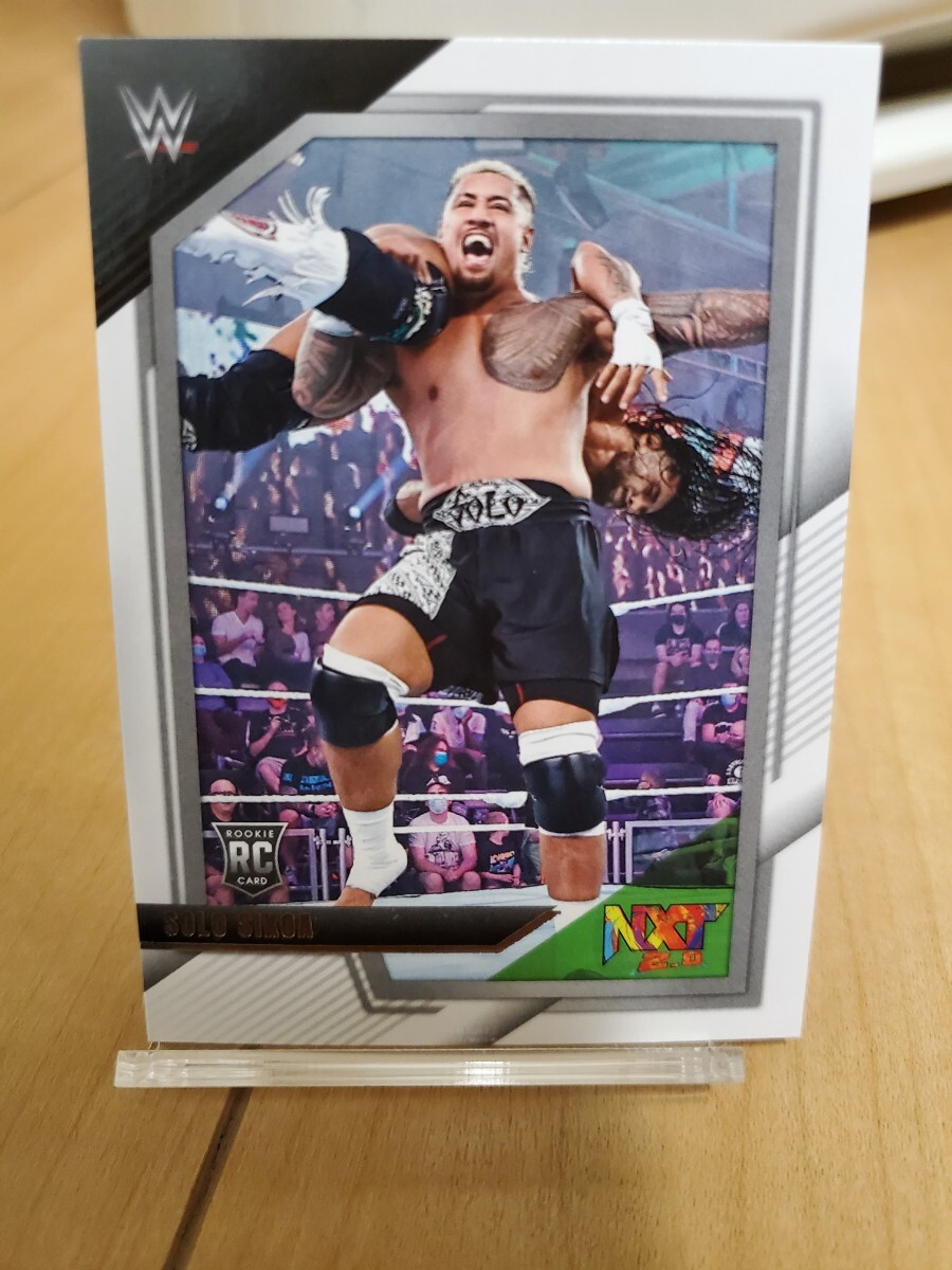  Solo *si core panini nxt wwe 2022 основа карта solo sikoa rookie rc RAWs Mac down Professional Wrestling 