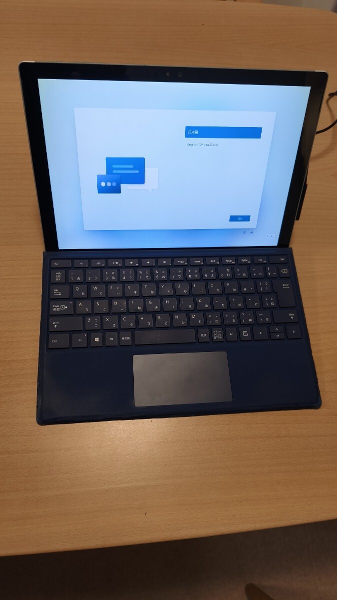 Microsoft Surface Pro 4 / 1724 CPU : i5-6300U@2.40GHz память : 4GB хранение : SSD128GB win11pro AC адаптор клавиатура 