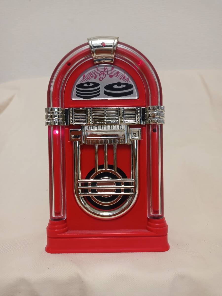 ■アンティック風 ＦＭラジオ 樹脂製 アンテナ内蔵 電池式_画像1