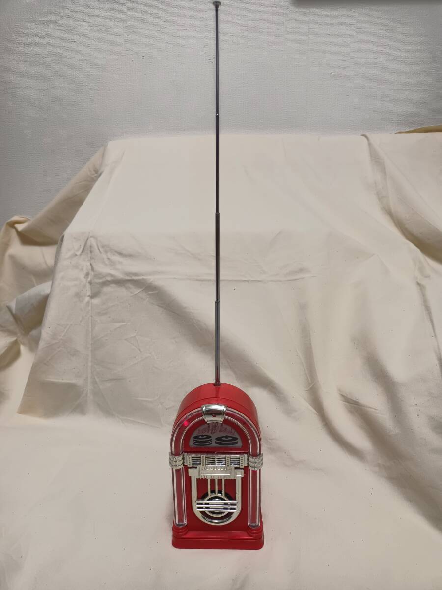 ■アンティック風 ＦＭラジオ 樹脂製 アンテナ内蔵 電池式_画像3