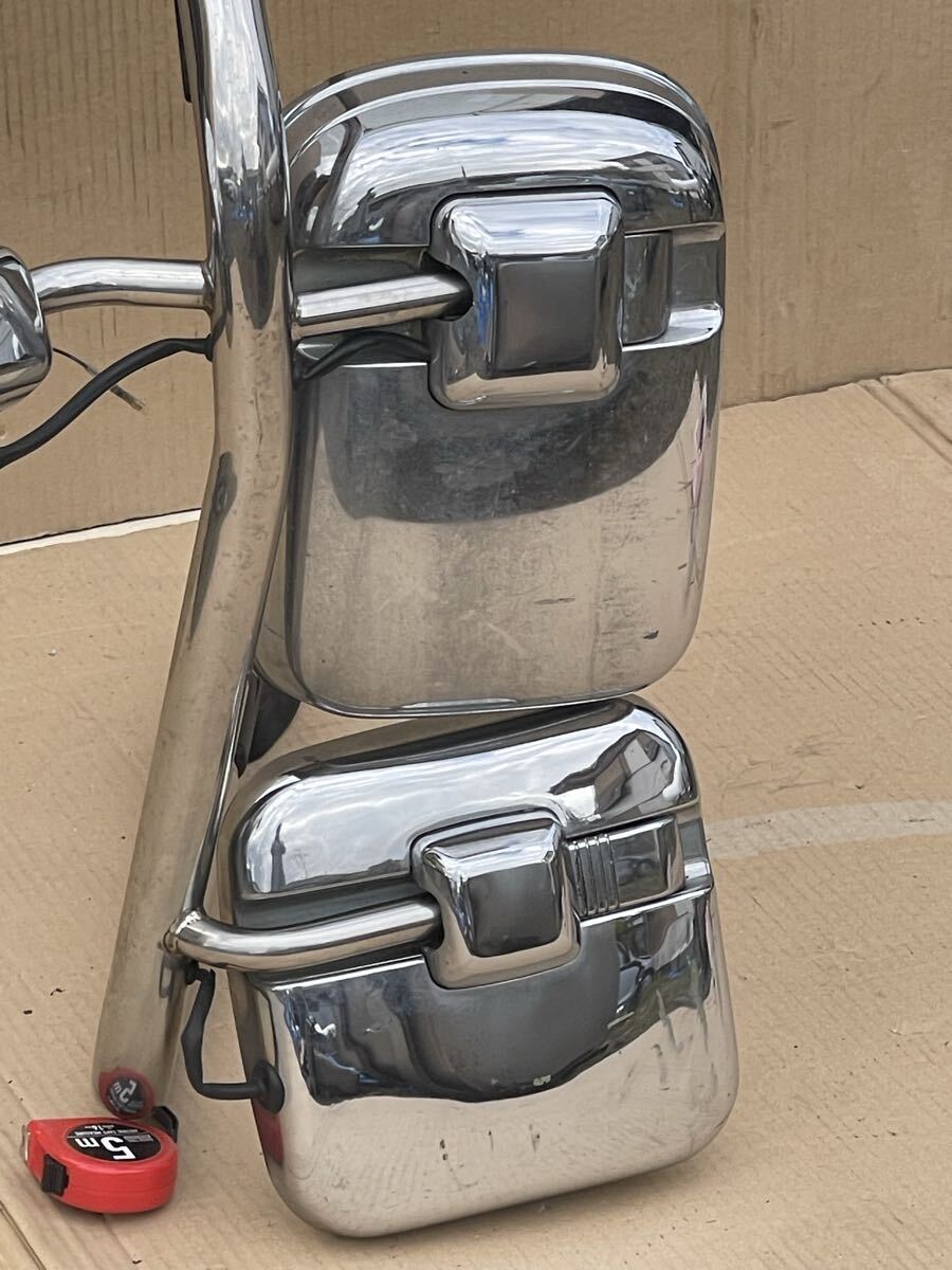 239 純正日産UD クオン/トラックス クロームサイドミラーステー（助手席側左側）1個ガラスなし_画像2