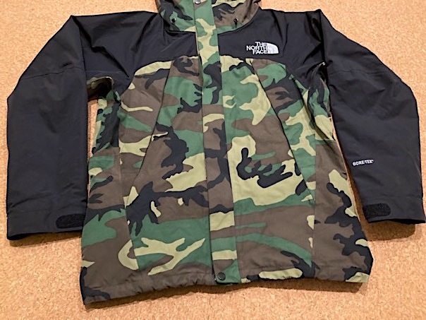 激レア★ノースフェイス マウンテンジャケット GORE-TEX 黒/迷彩 カモフラ L NP61545★防水透湿 マウンテンパーカー アウトドア 富士山_画像4