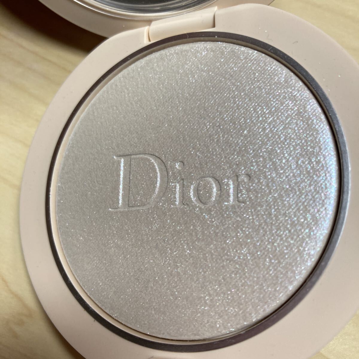 未使用　ディオール　スキン　フォーエヴァー　クチュール ルミナイザー　フェイス　パウダー　6g デパコス　コスメ　化粧品　ラメ_画像6