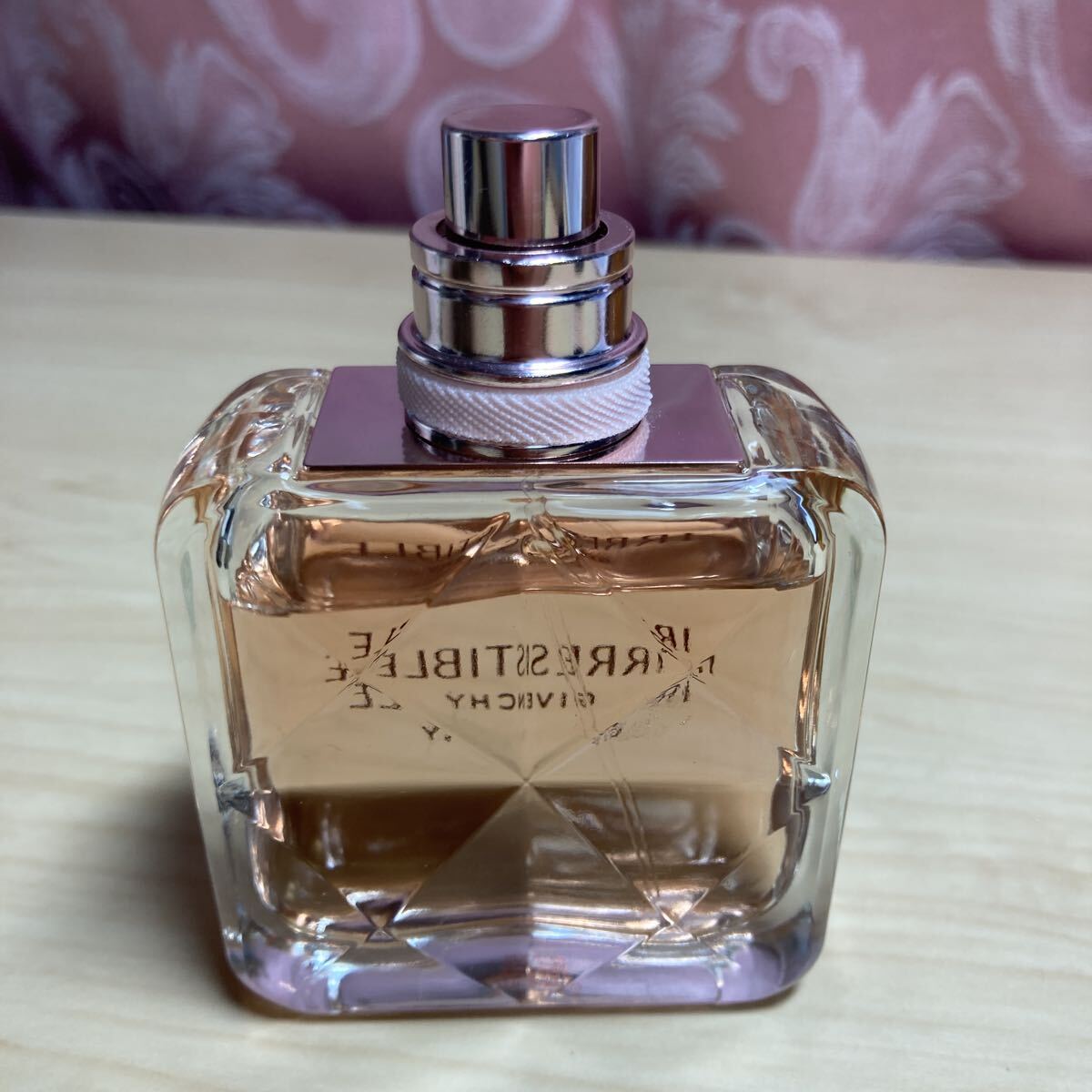 ジバンシイ イレジスティブル オーデパルファム 50ml 香水 フレグランス パフューム GIVENCHY IRRESISTIBLE EDP レディース_画像2