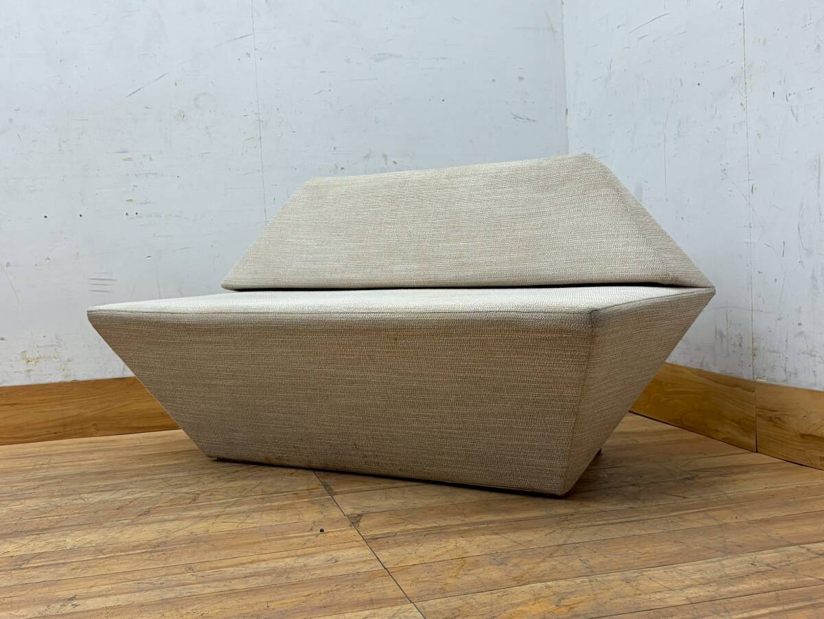 R7801☆美品☆TIME&STYLE☆タイム&スタイル☆隈研吾☆KA☆ファブリック☆2人掛けソファ☆2P_画像1