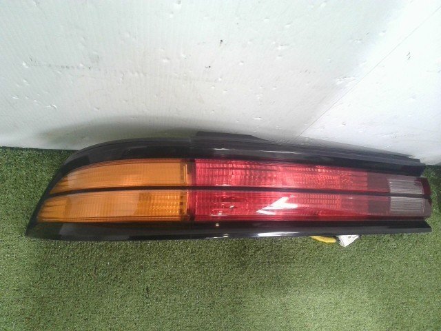 ★ 希少 トヨタ GX90 JZX90 90系 マークⅡ マーク2 後期 純正 テールランプ テールレンズ 3点セット_画像3