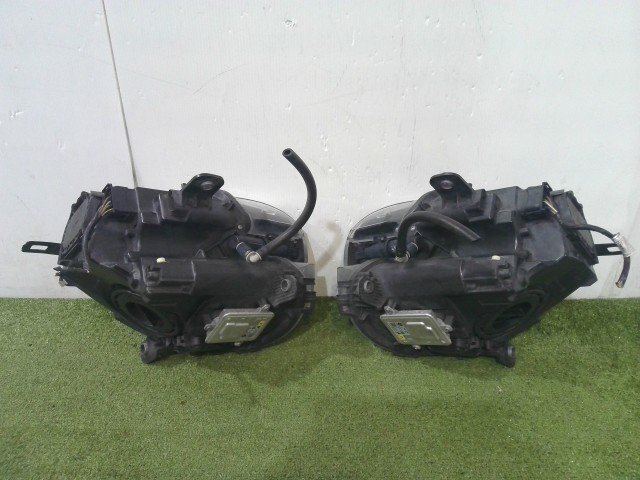 ★ BMW MINI R60 ミニクーパーSD クロスオーバー 右H 後期 純正 インナーブラック HID ヘッドライト ヘッドランプ 左右セット_画像10