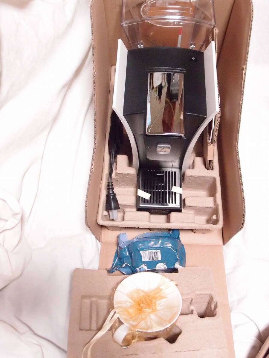 たぶん未使用　Nestle　ネスレ　SPECIAL.T スペシャル.T ホワイト　ジャンク_画像1