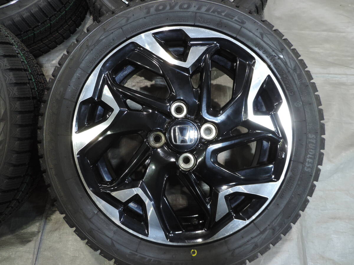 6【中古スタッドレスセット】 ホンダ 純正 15インチ トーヨータイヤ オブザーブ GIZ2 165/55R15 2025年製 N-BOX N-WGN N-ONE N/ ライフ_画像3