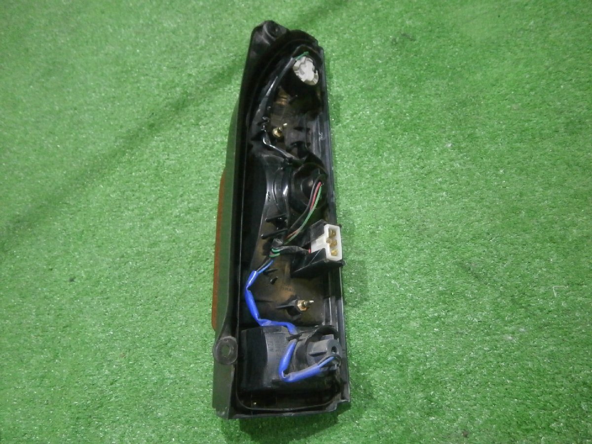 ダイハツ　アトレー　S230G　左テールランプ_画像7