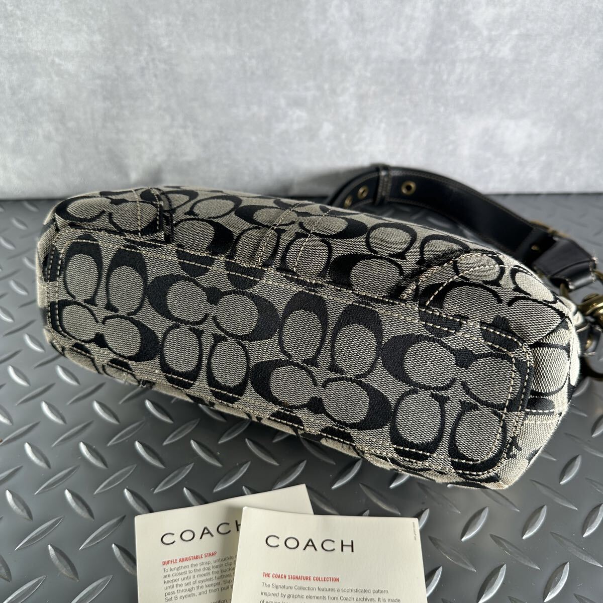 1円■極美品■COACH コーチ■ショルダーバッグ ビジネスバッグ メンズ レディース レザー×キャンバス ブラック 黒 クロスボディ 斜め掛け_画像3