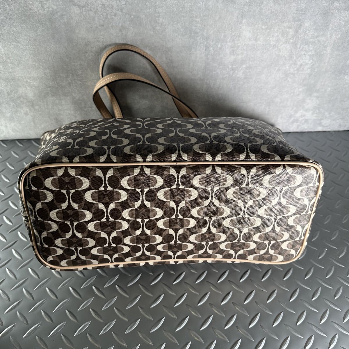 1円■新品同様■COACH コーチ■トートバッグ ビジネスバッグ 大容量 A4 メンズ レディース PVCレザー ブラウン ハンドバッグ_画像7