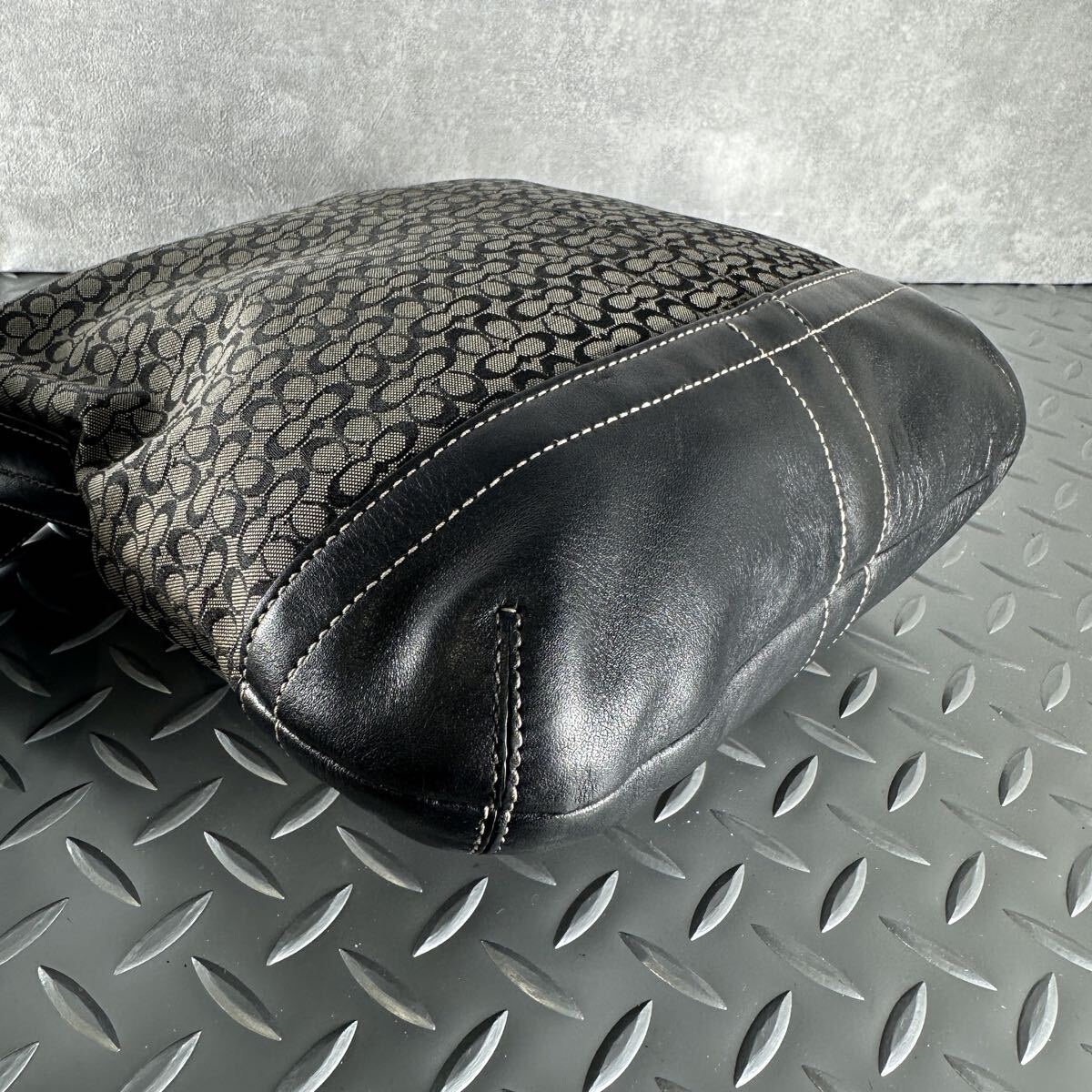 1円■COACH コーチ■ショルダーバッグ ビジネスバッグ メンズ 本革 レディース レザー×キャンバス ブラック 黒 クロスボディ 斜め掛け_画像3