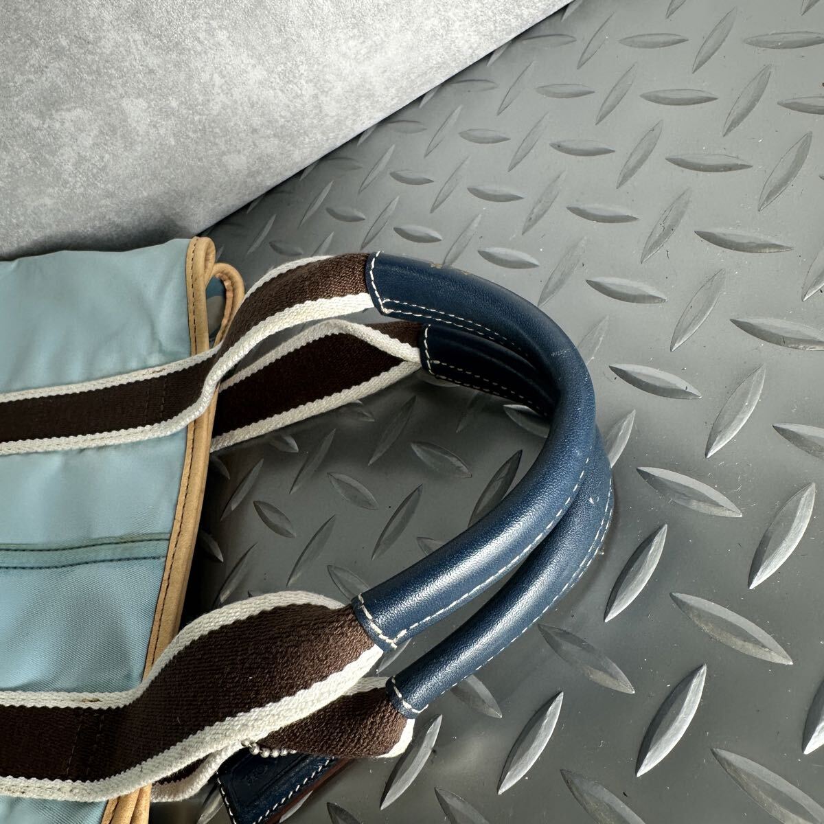 1円■COACH コーチ■希少色 トートバッグ ハンドバッグ メンズ レディース 本革 レザー×ナイロン ビジネス _画像6