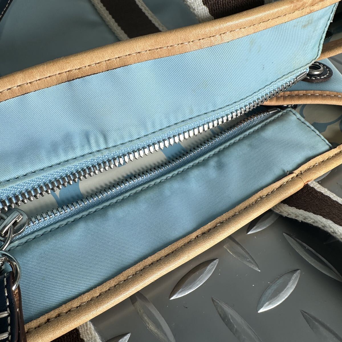 1円■COACH コーチ■希少色 トートバッグ ハンドバッグ メンズ レディース 本革 レザー×ナイロン ビジネス _画像9