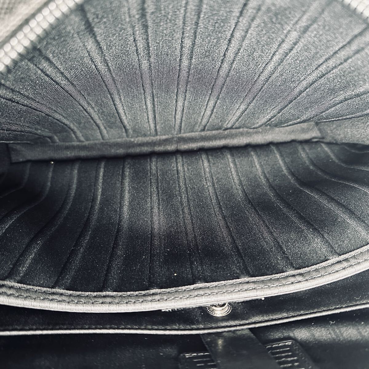 1円■美品■TUMI トゥミ■ビジネスバッグ ブリーフケース トートバッグ 黒 大容量 ブラック A4 オーガナイザー メンズ 書類_画像9