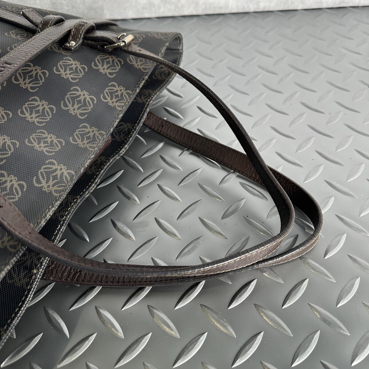 1円■極美品■LOEWE ロエベ■トートバッグ レザー アナグラム ハンドバッグ ビジネスバッグ ブラウン メンズ レディース_画像4