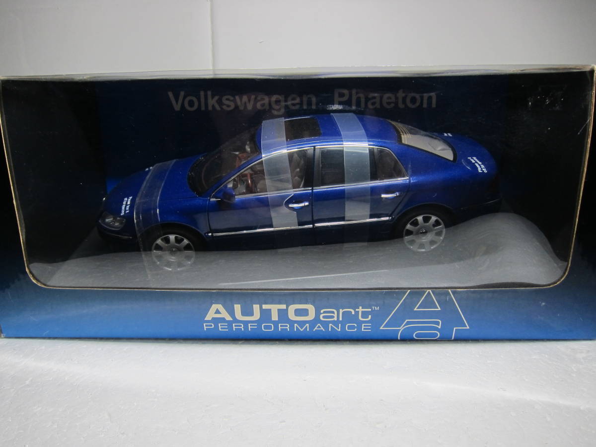1/18 オートアート フォルクスワーゲン フェートン ブルーパール_画像1