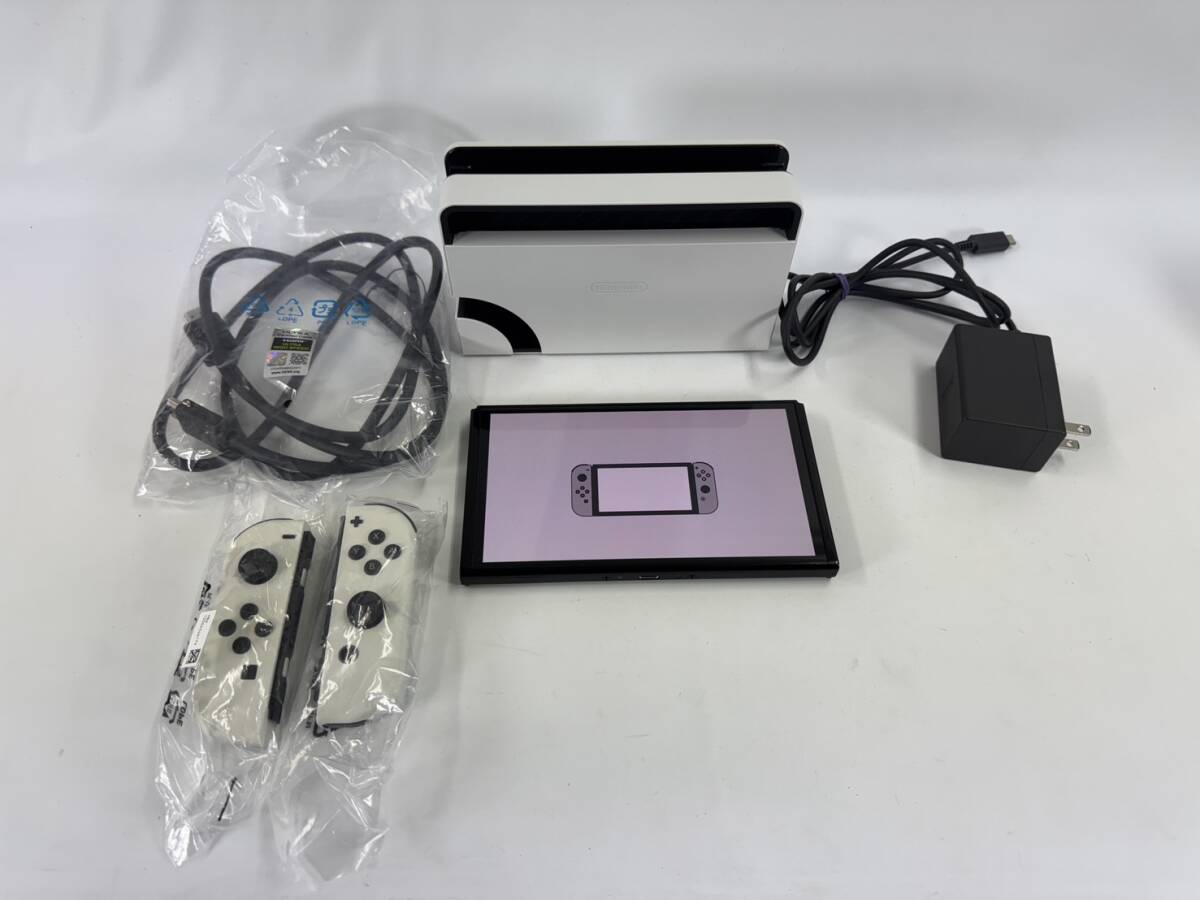 【美品】 Nintendo Switch 有機ELモデル 本体 HEG-001　 Jou-Conストラップ欠品 ◆2135_画像1