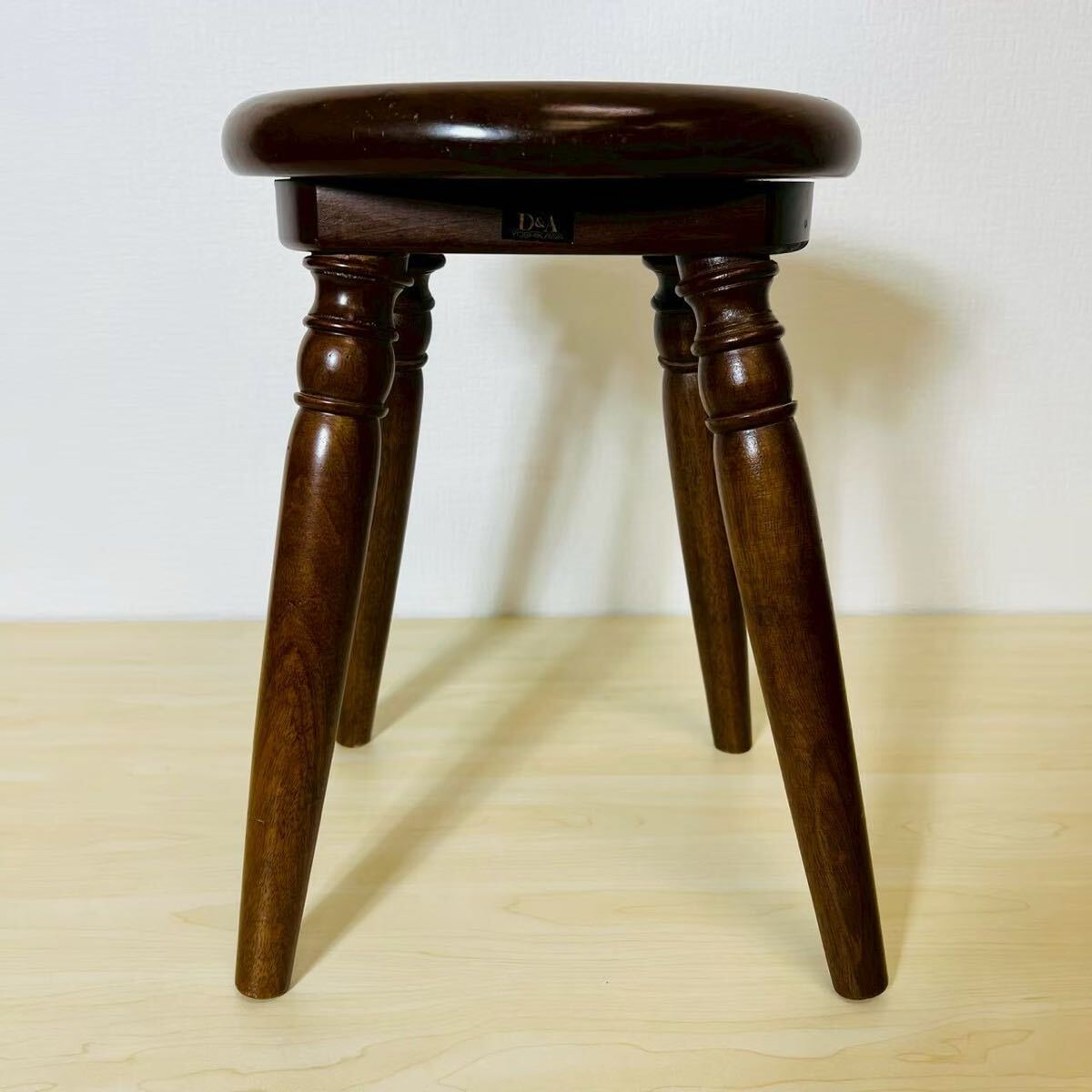D&A YOSHIKAWA 葡萄園 木彫り チェア スツール 小座 丸イス 木製 椅子 イス チェアー 吉川商事 _画像3