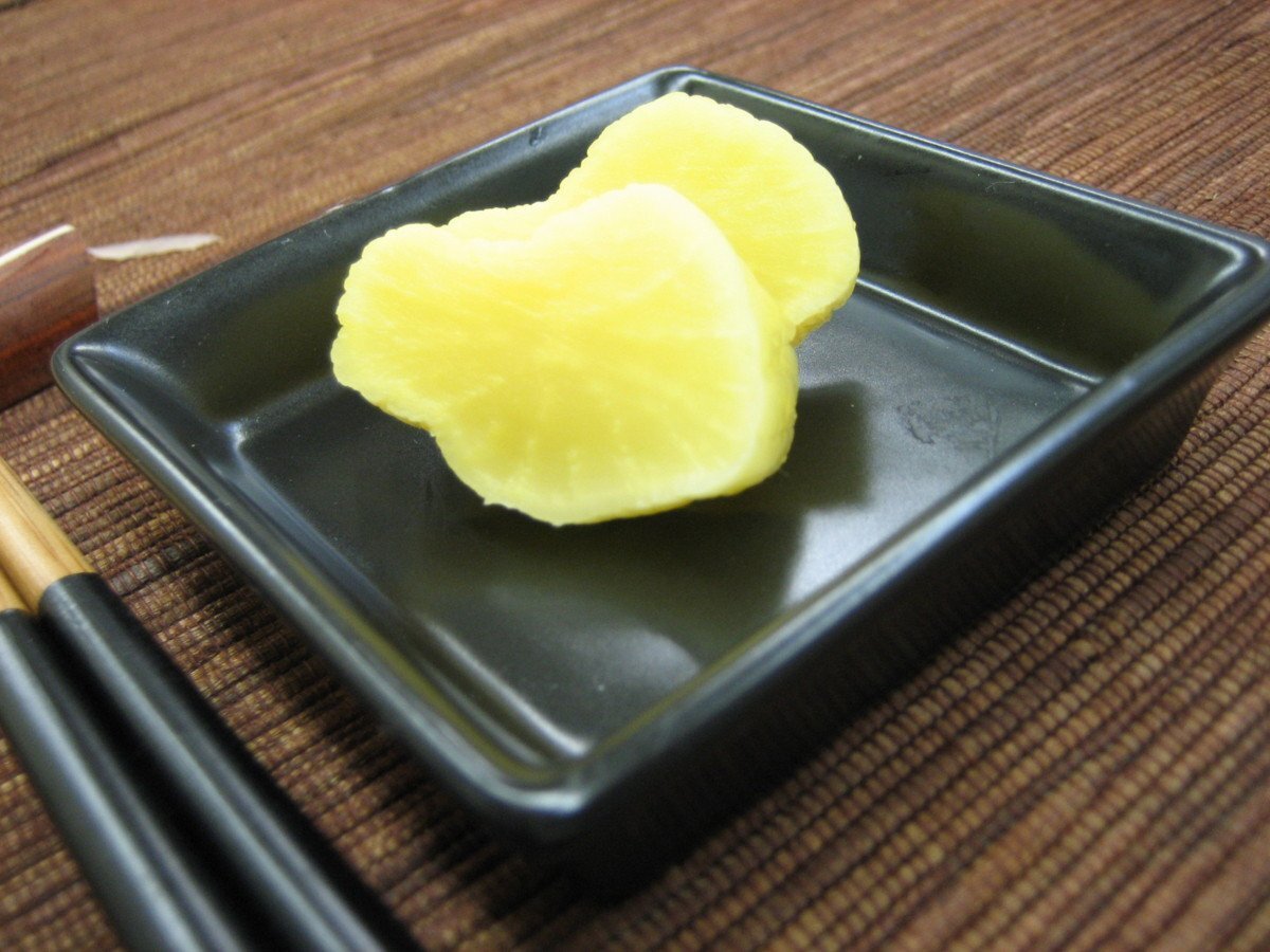 【大人気商品】【送料無料】宮崎　ぬかたくあん　1本入＜送料無料＞　※この沢庵は保存料・化学調味料を使用していません_画像3