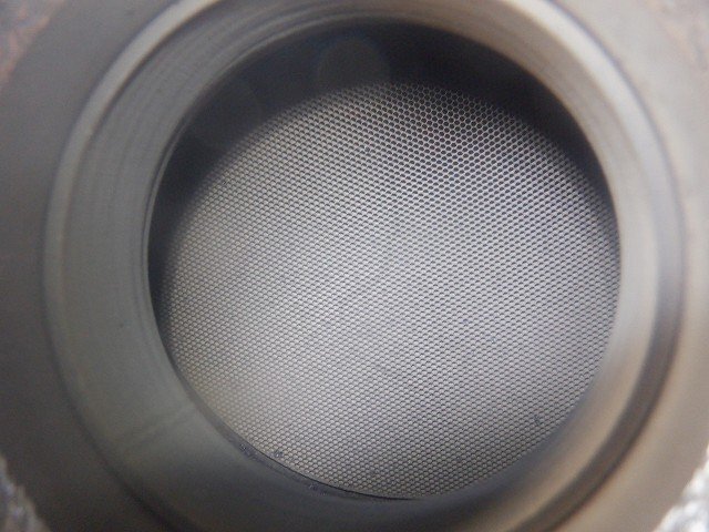 触媒 トヨタ　プリウス　ZVW30　2ZR　ＧＰ２　ＴＢ２　素材用触媒 キャタライザー 仙台ゴトウ解体 ★8462_画像4