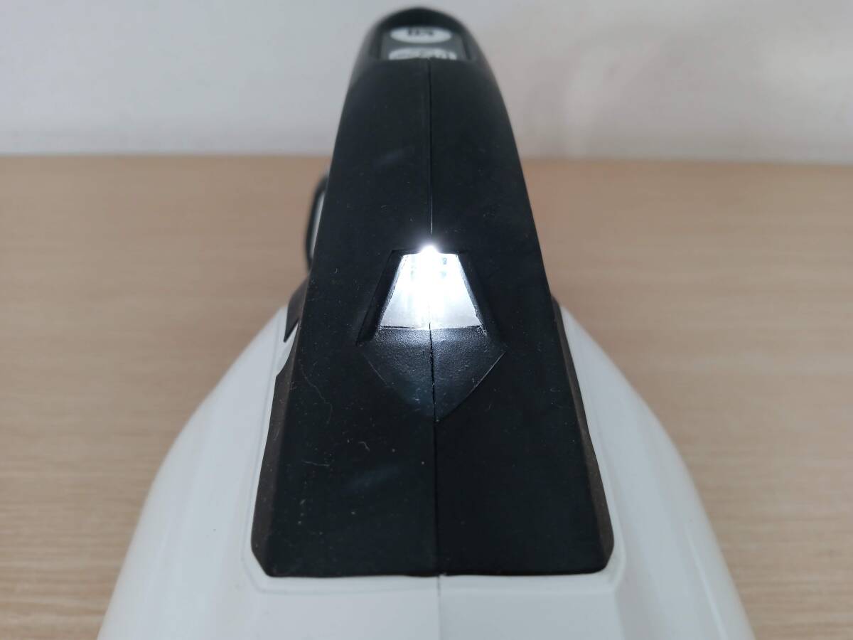 【BE-3681】makita　マキタ　CL282FD　コードレスクリーナー　掃除機　DC18RF付き　BL1830B付き　スタンド付き　通電確認済　簡易清掃済_画像7