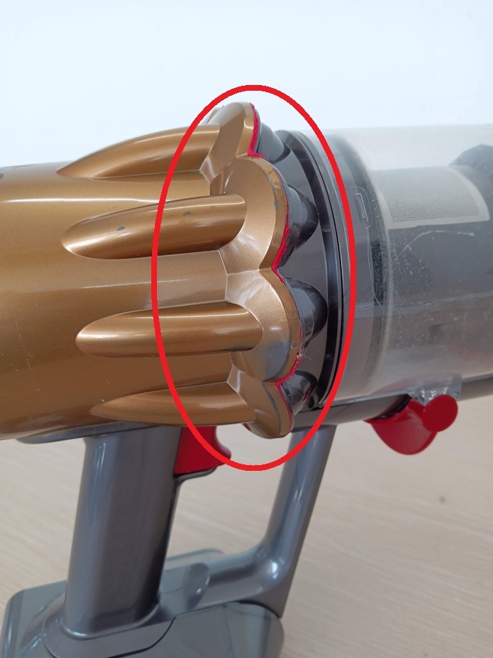 【BE-3611】dyson　ダイソン　SV18　digitalslim　2023年製　コードレスクリーナー　掃除機　ブラケット付き　通電確認済　簡易掃除済_画像8