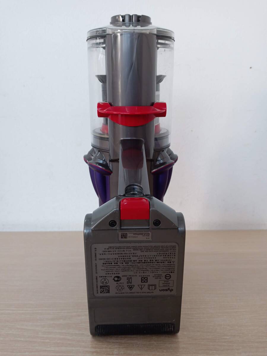 【BE-3621】dyson　ダイソン　SV18　digitalslim　2023年製　コードレスクリーナー　掃除機　通電確認済　簡易清掃済_画像4