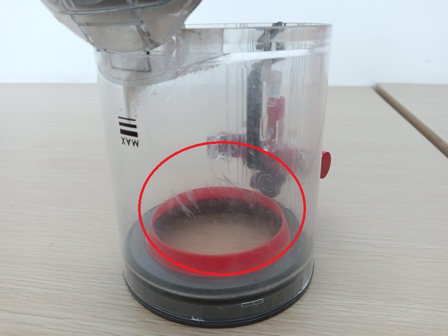 【BE-3628】dyson ダイソン SV18 digitalslim 専用充電ドック付き コードレスクリーナー 掃除機 通電確認済 簡易掃除済_画像8