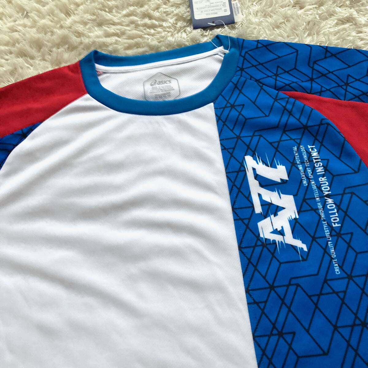 新品 未使用 ASICS アシックス 半袖 Tシャツ メンズXL LL 白 ホワイト 赤 青 陸上 シャツ ユニセックス 男女兼用 スポーツ ランニング _画像3