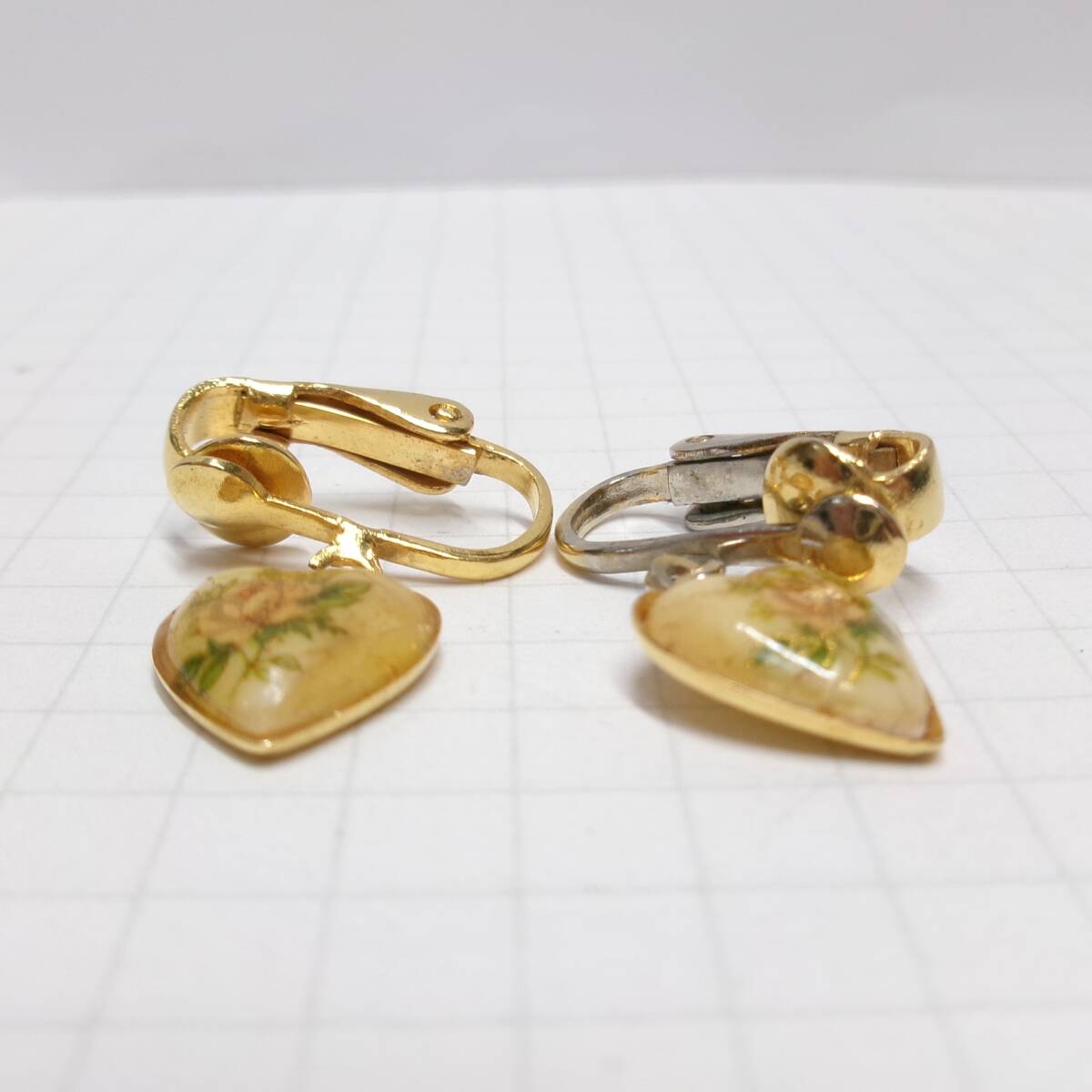 イヤリング　※片方がメッキ剥がれあり　大網てんとう虫　2632_画像6