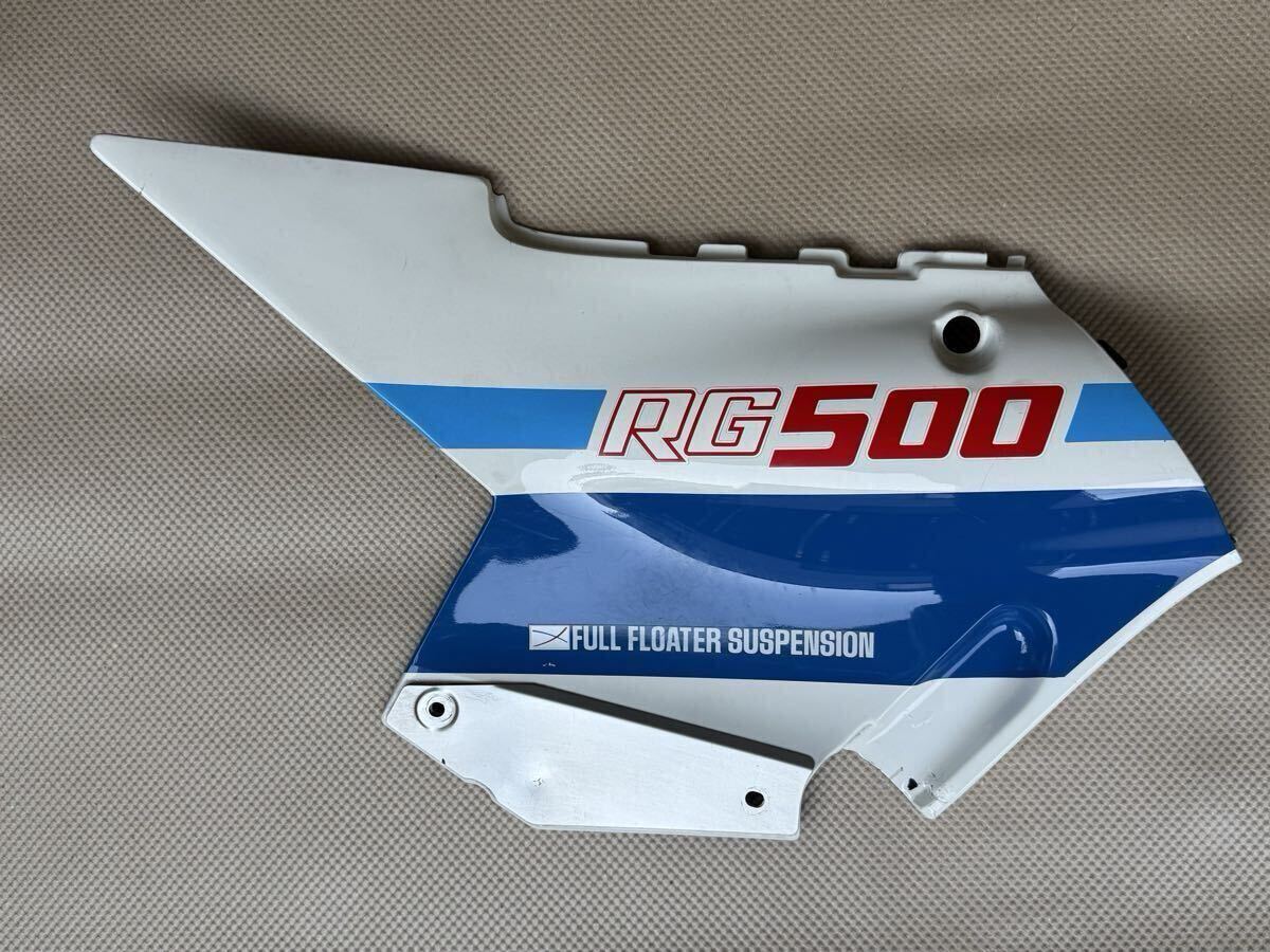 RG500/RG400共通　純正左サイドカバー　青白ワークスカラー_画像1