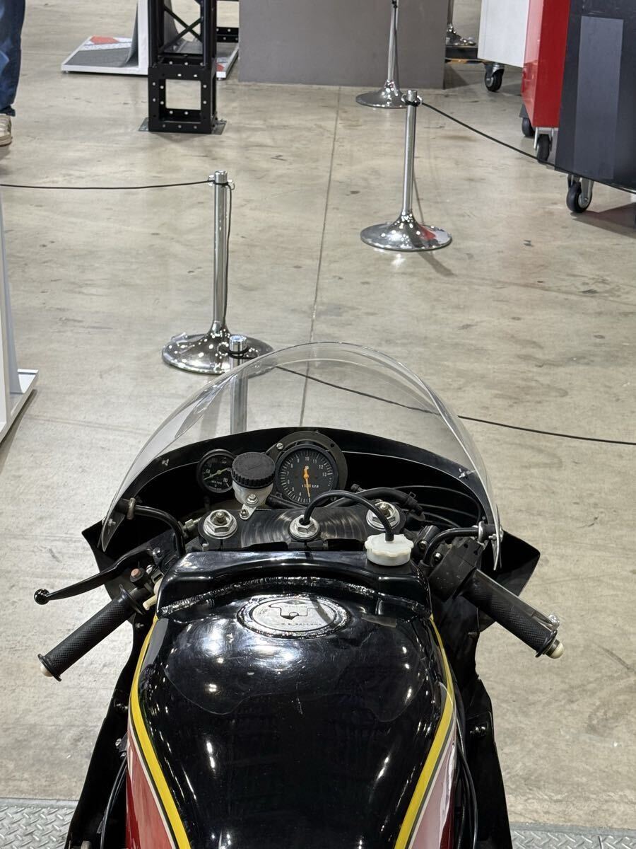 RG500 RG400 GSX-R750 GSX-R1100 общий оригинальный крышка лючка бензобака 