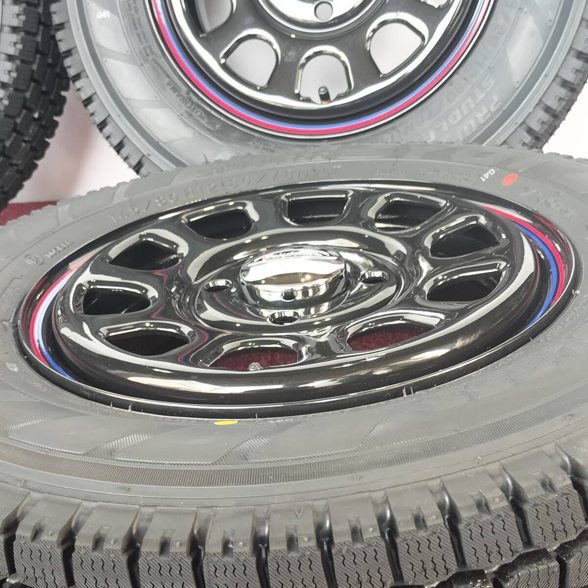 2024年製 ヨコハマ SY01V 145/80R12 スタッドレスセット デイトナ ブラック 12-4.0＋42 4H100 N-VAN エブリィ キャリィ ハイゼット 2397-2S_画像5