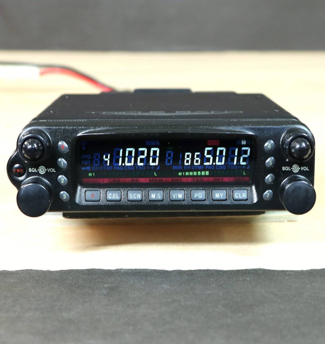 STANDARD スタンダード C5900D ハイパワー 50Wタイプ 50/145/430MHz 白色LED 3バンド モービル機（検索：TM-741 TM742 TM-643)_画像3