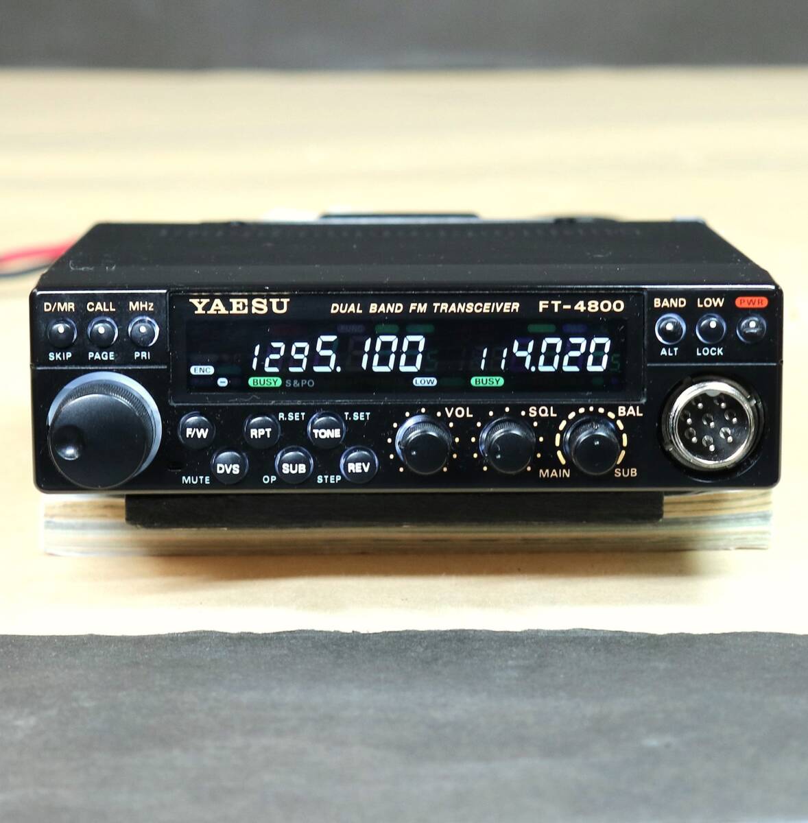 YAESU ヤエス FT-4800H ハイパワー 145/430MHz（受信 145/430/1200MHz 可能）２バンドモービル機( FT-4900 TM-732 IC-2350 )_画像3