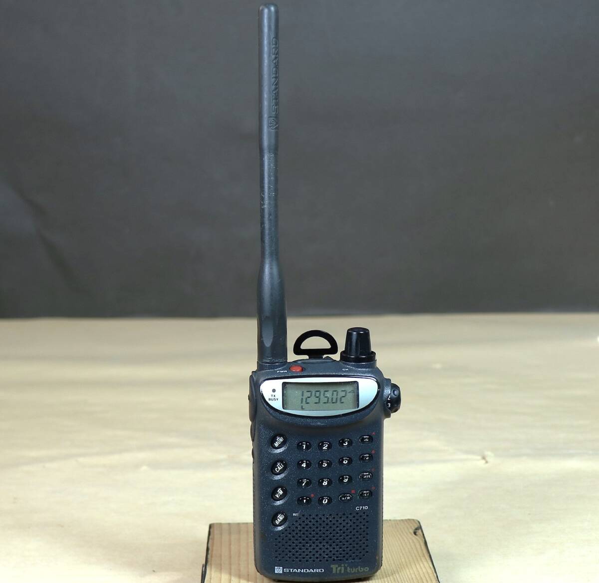 ※美品! STANDARD スタンダード C710 145/430/1200MHz トーンスケルチ・キーボード装備、トリプルハンディー ワイド受信対応(C701)_画像6
