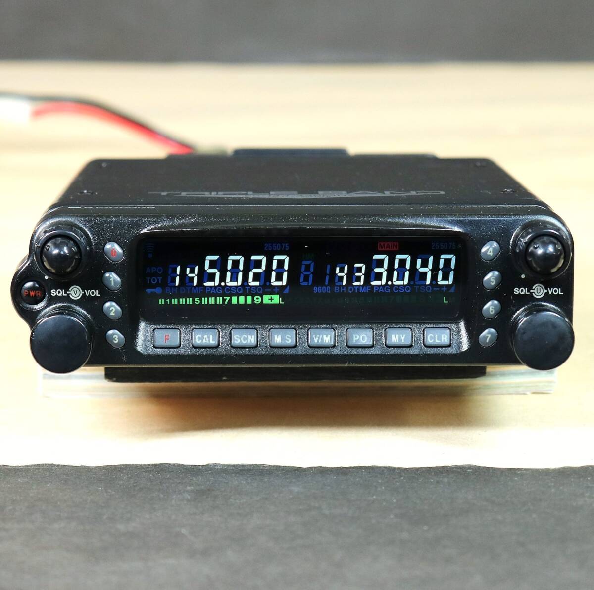 STANDARD スタンダード C5900D ハイパワー 50Wタイプ 50/145/430MHz 白色LED 3バンド モービル機（検索：TM-741 TM742 TM-643)_画像1