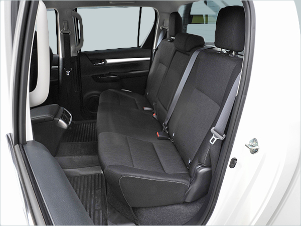 国内発送 新品 SLAM 2017-2025 ハイラックス GUN125 REVO リアシート 角度調整 後部座席 延長スペーサー 25mm ブラック リクライニング_画像3