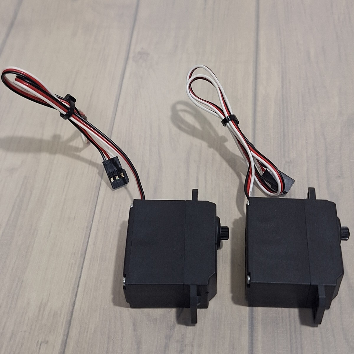 美品　タミヤ　 TSU-03 サーボ 2個　 ラジコン TAMIYA RC_画像2