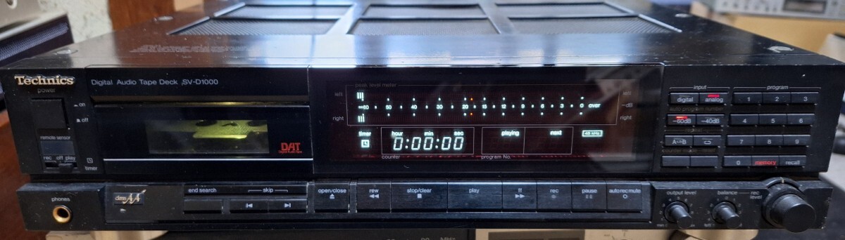 Technics テクニクス SV-D1000 デジタルオーディオテープデッキ DATデッキ 中古ジャンク品_画像2