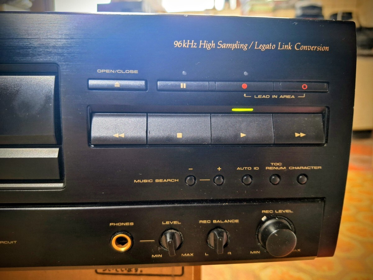 Pioneer　DAT D-05 パイオニア　中古ジャンク　オーディオ　カセットテープ　 DAT_画像2