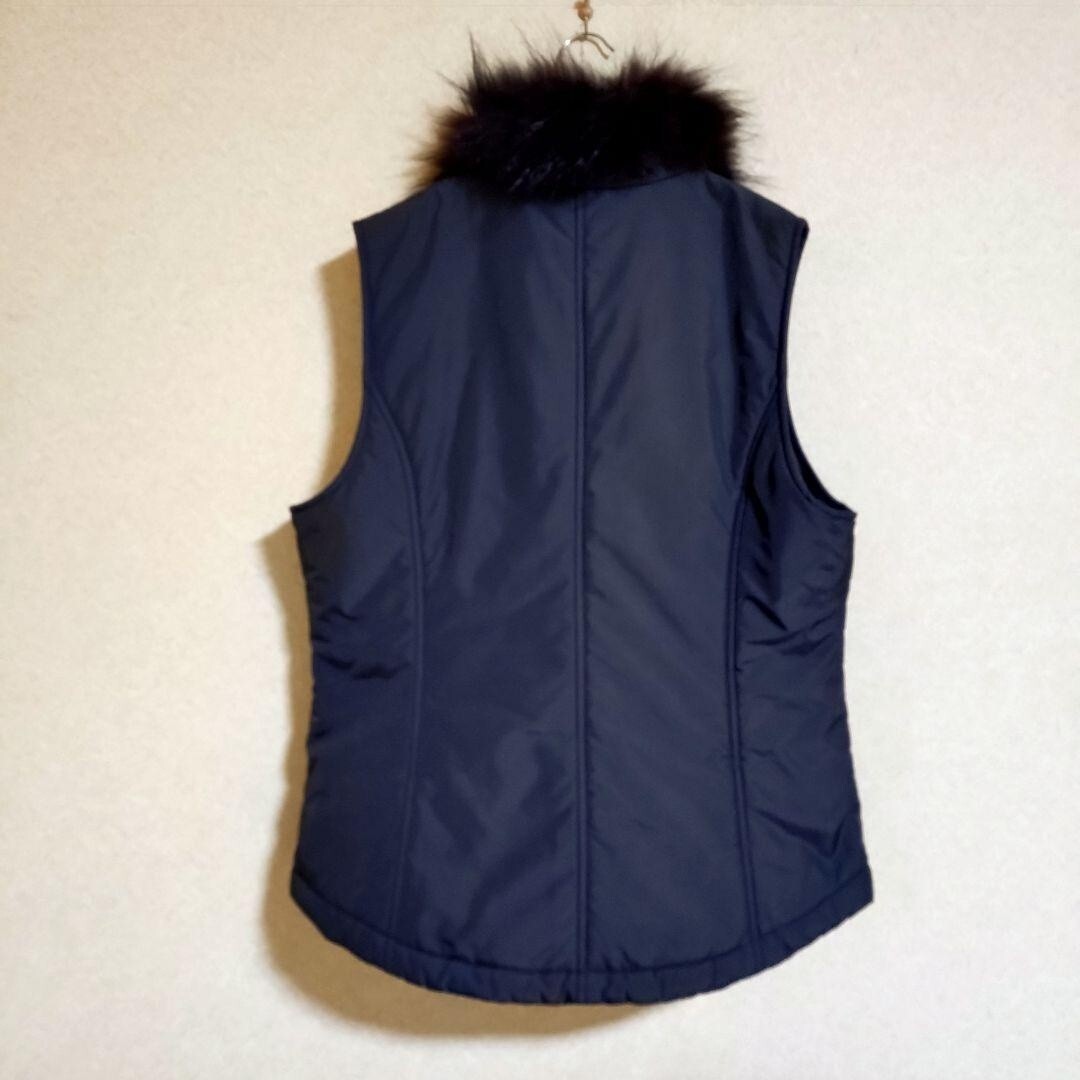 レディースL リアルラクーンファー中綿入りベスト ラインストーンワッペン 黒ブラック_画像2