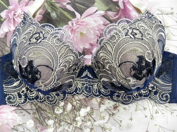 Zb7024◆値下げ☆新品 ブラショーツセット【B70/M】下着 ランジェリー 丸胸 ナチュラルバスト ゴージャス ボタニカル刺繍 紺_画像5